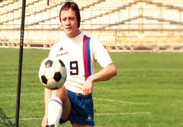 Un joueur, un palmarès : Bernard Lacombe (FRA) Un joueur, un palmarès : Bernard Lacombe (FRA)