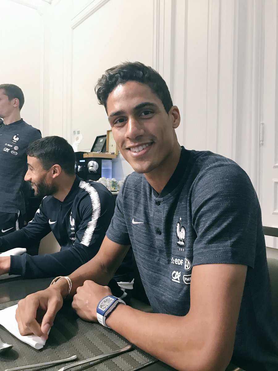 Raphaël Varane a rejoint les Bleus à Clairefontaine