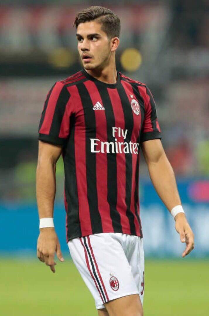 Vers un échange André Silva-Falcao ?! 