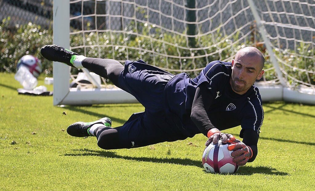 Paul Bernardoni devrait être prêté à Nîmes