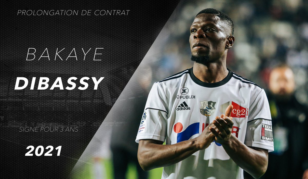 Bakaye Dibassy prolonge à Amiens