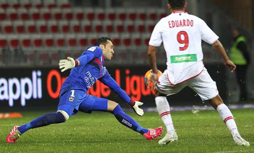 Ospina demande la double nationalité franco-colombienne